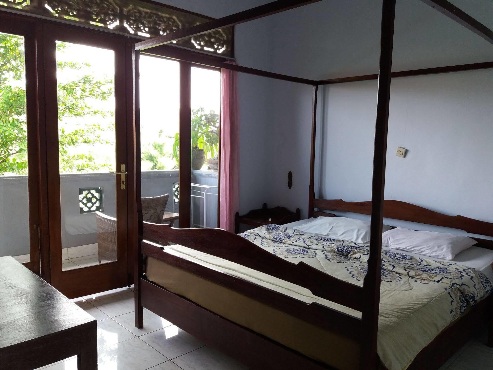 Celagi Inn Padang Bai Exterior foto
