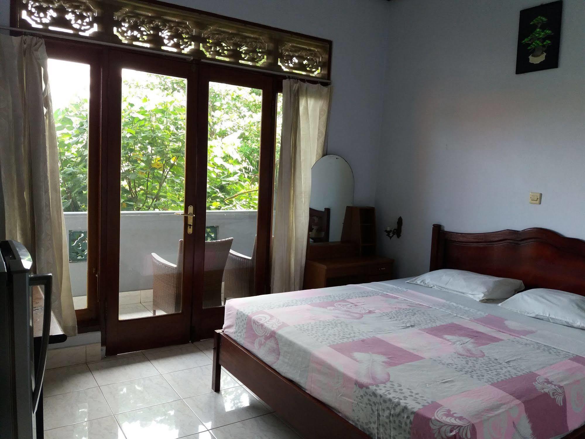 Celagi Inn Padang Bai Exterior foto
